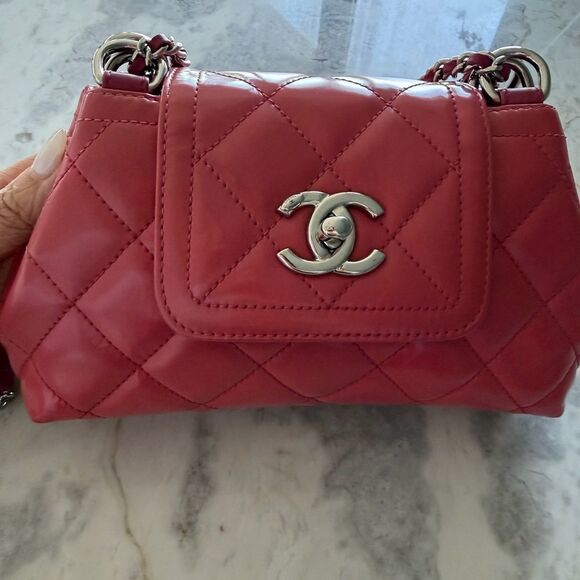 CHANEL Coco Shine Accordion Flap Bag - Picture 4 of 17